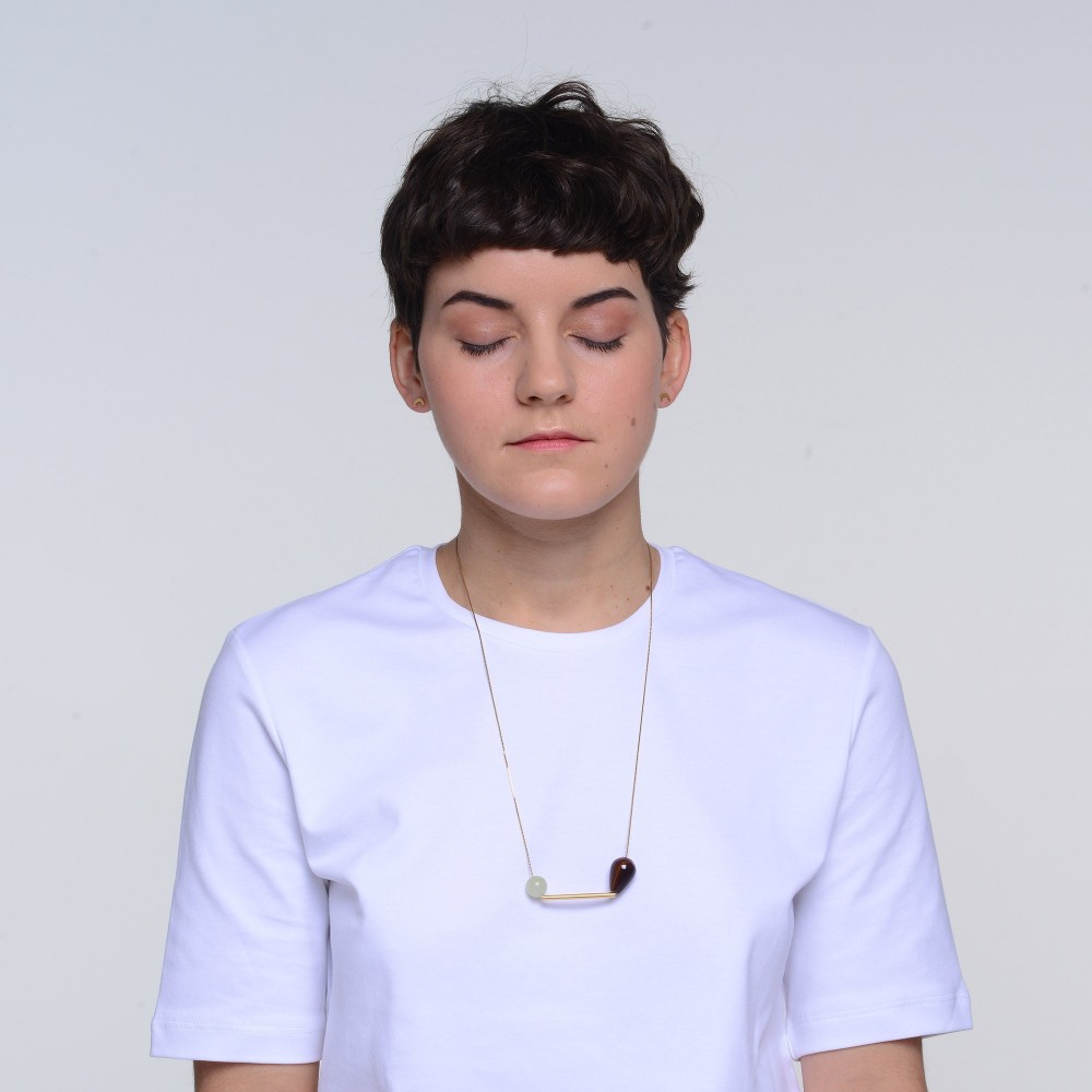 Pin's Casque • Titlee x Cinqpoints • Bijoux par Titlee Paris